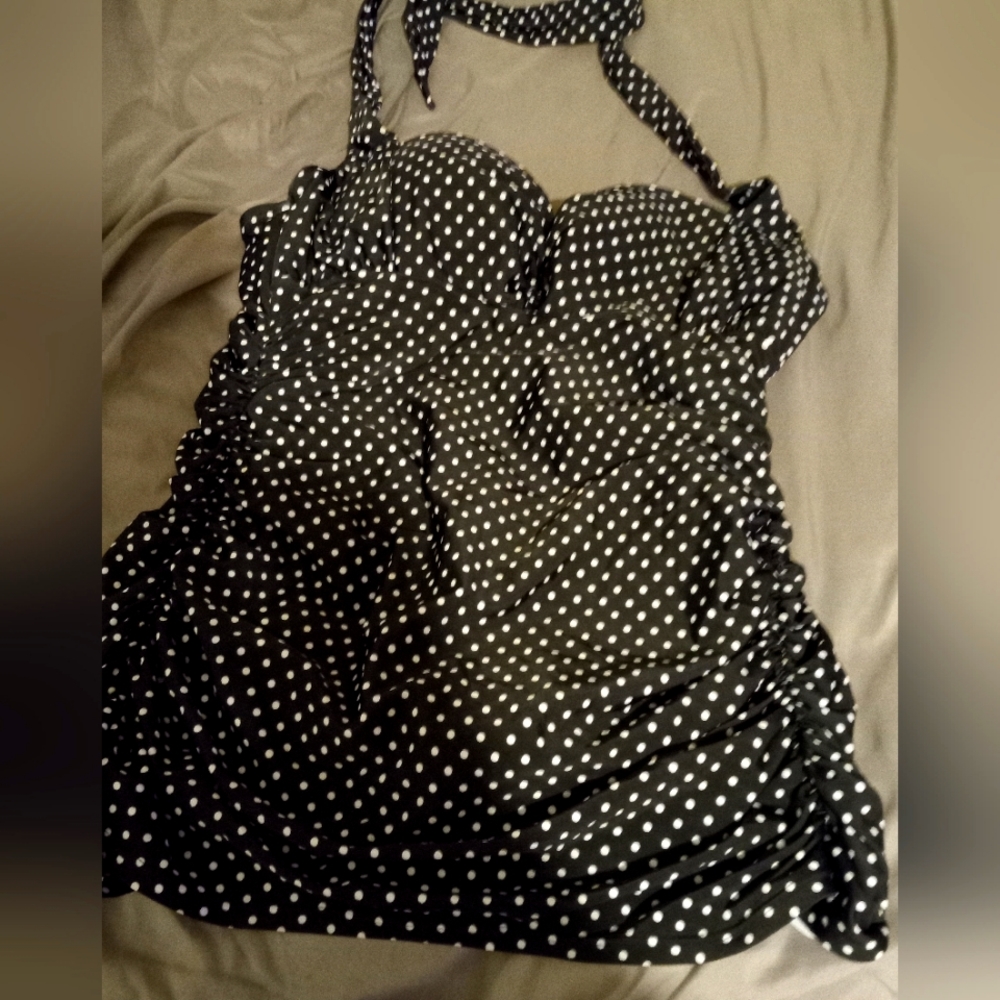 Retro Like Womans Polka Dot Swim Suit / Dress Plus Size 16?